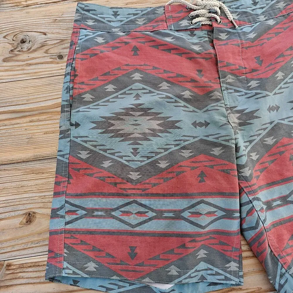 Faherty Men's Aztec Navite American Shorts Size 32 Red Blue